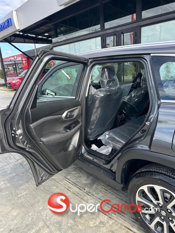 2025 Suzuki Grand Vitara GLX — foto 8 / 9