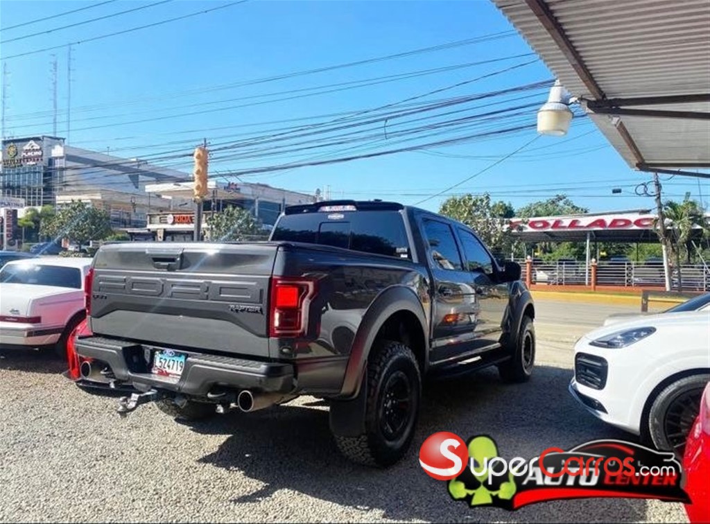 2018 Ford F 150 Raptor — foto 6 / 12