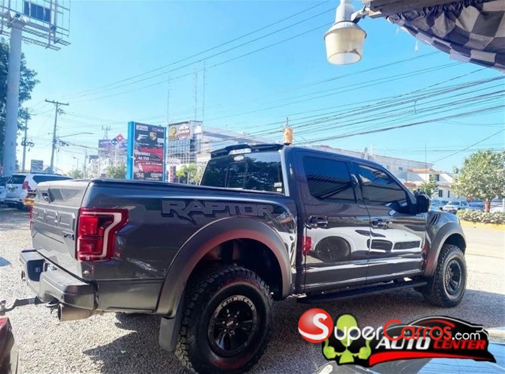 2018 Ford F 150 Raptor — foto 7 / 12