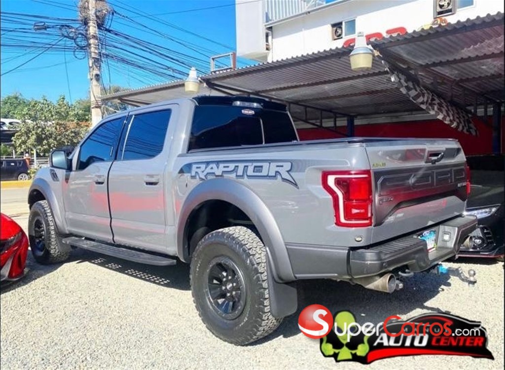 2018 Ford F 150 Raptor — foto 8 / 12
