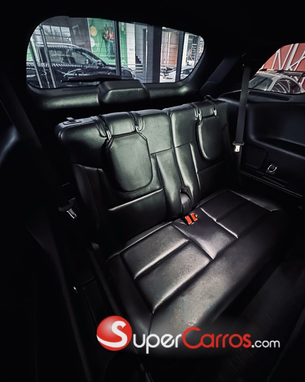 2020 Ford Explorer Limited — foto 9 / 12