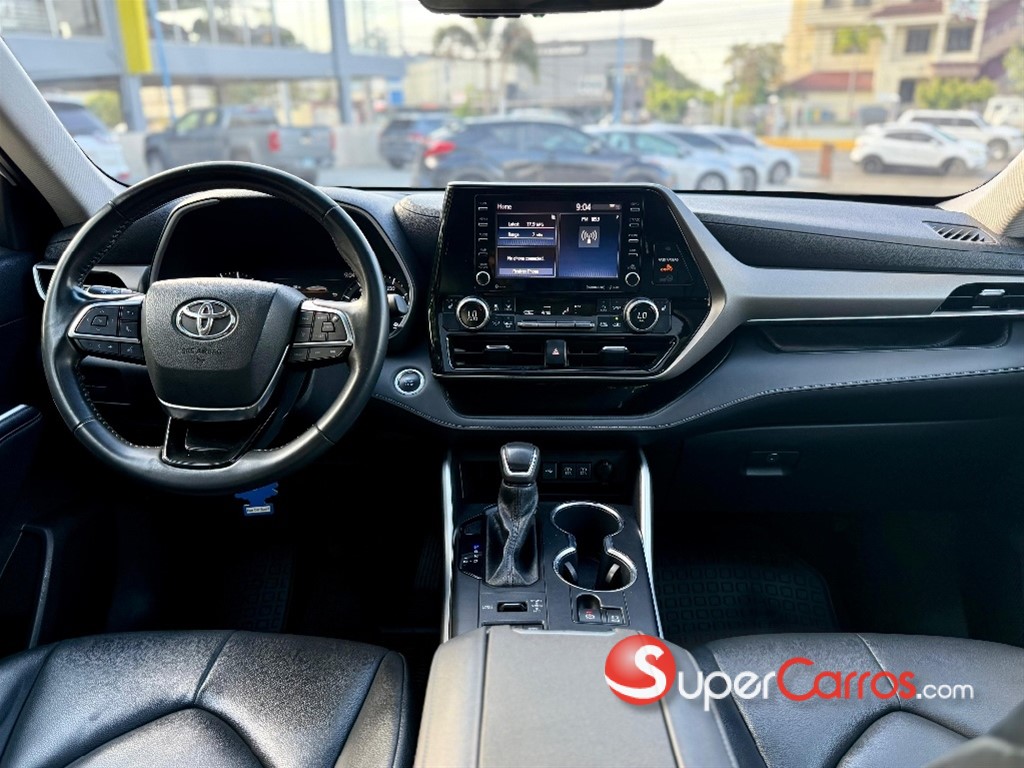 2021 Toyota Highlander XLE — foto 5 / 9
