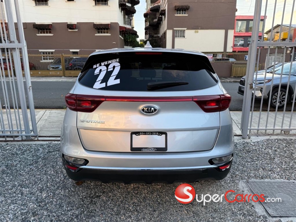 2022 Kia Sportage LX — foto 4 / 9