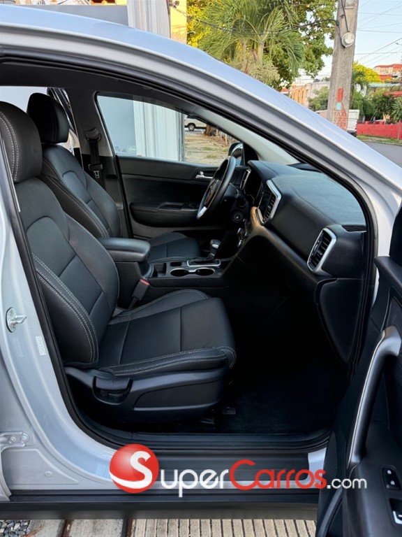 2022 Kia Sportage LX — foto 7 / 9