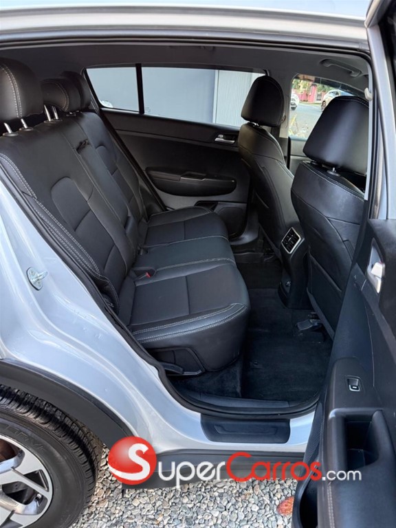 2022 Kia Sportage LX — foto 8 / 9