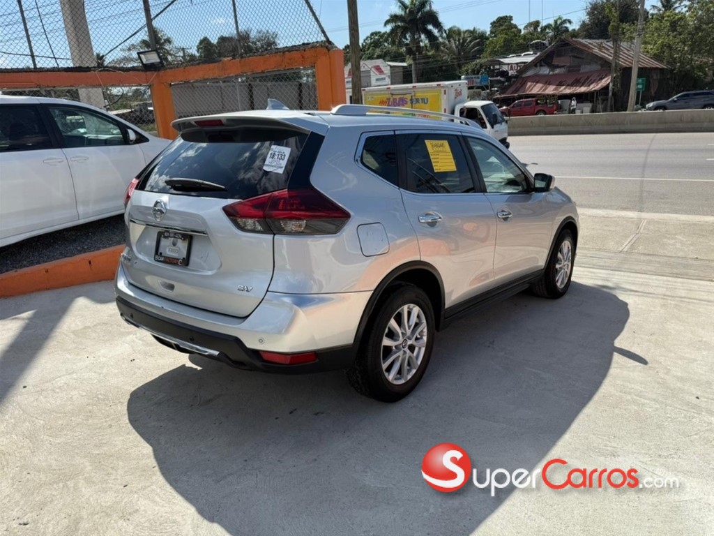 2020 Nissan Rogue SV FULL — foto 4 / 10