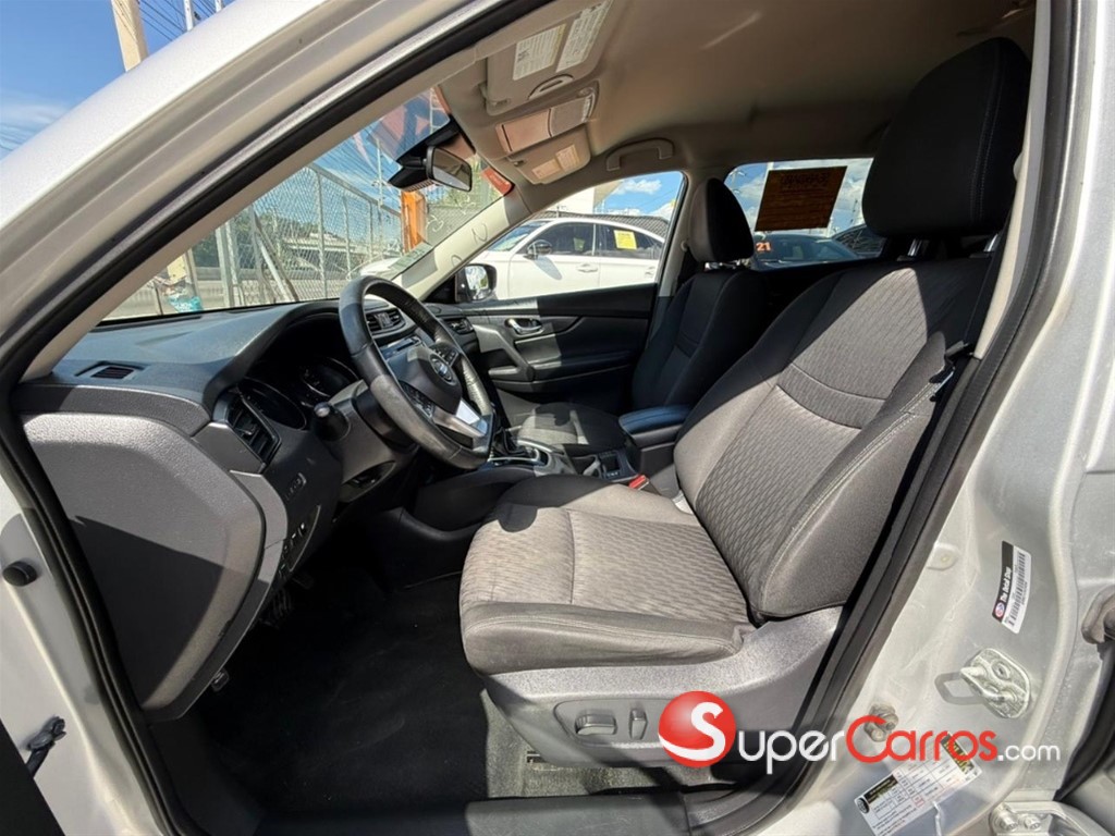 2020 Nissan Rogue SV FULL — foto 6 / 10