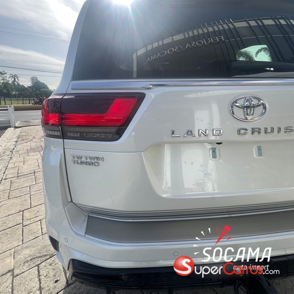 2026 Toyota Land Cruiser 300 VX-R — foto 5 / 11