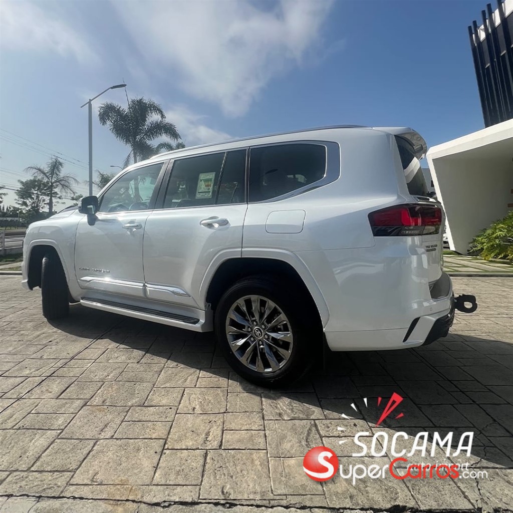 2026 Toyota Land Cruiser 300 VX-R — foto 6 / 11