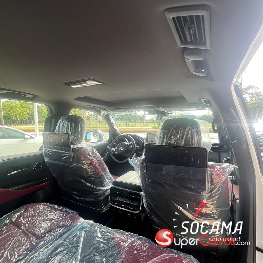 2026 Toyota Land Cruiser 300 VX-R — foto 9 / 11