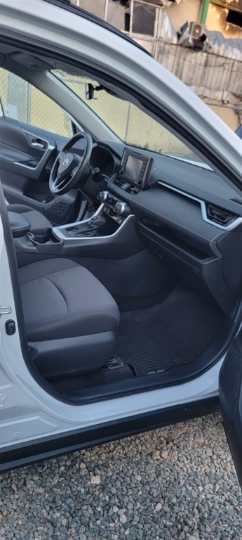 2021 Toyota RAV4 XLE — foto 7 / 11