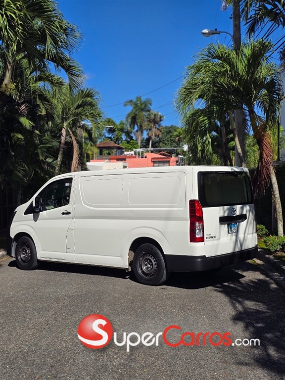 2025 Toyota Hiace — foto 3 / 7