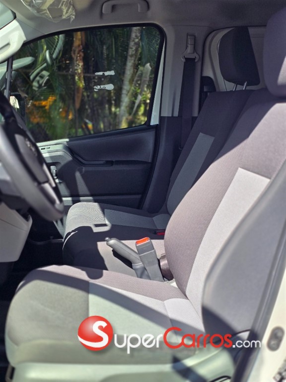 2025 Toyota Hiace — foto 6 / 7