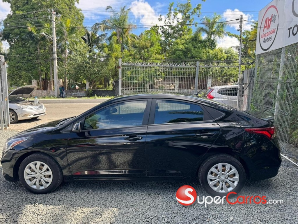 2021 Hyundai Accent — foto 6 / 7