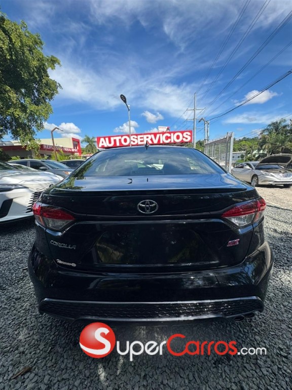 2021 Toyota Corolla SE — foto 8 / 12