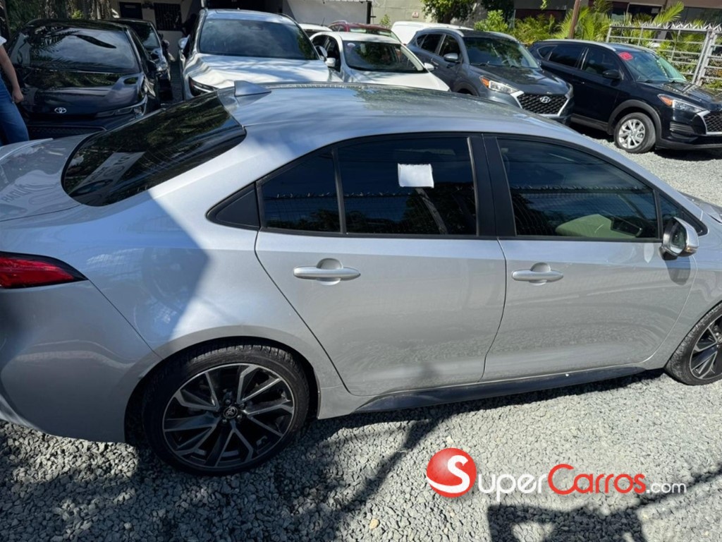 2020 Toyota Corolla SE — foto 10 / 11