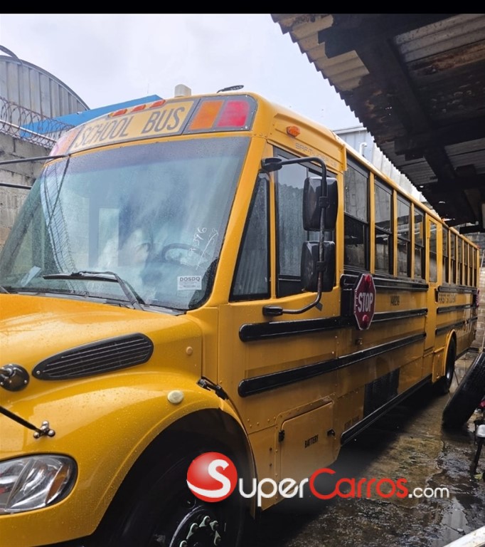 2013 Freightliner Autobus — foto 3 / 7