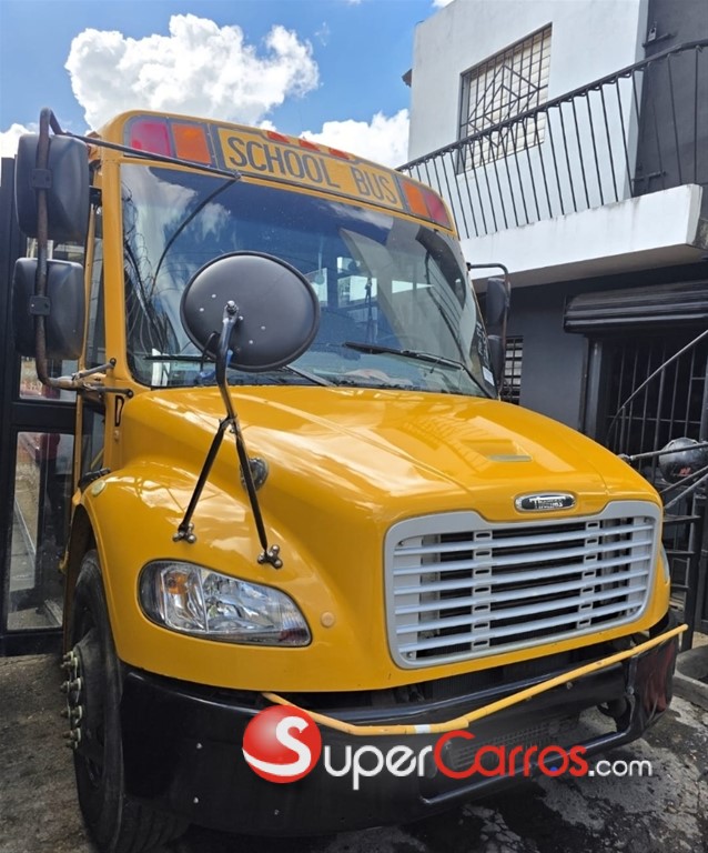 2013 Freightliner Autobus — foto 5 / 7