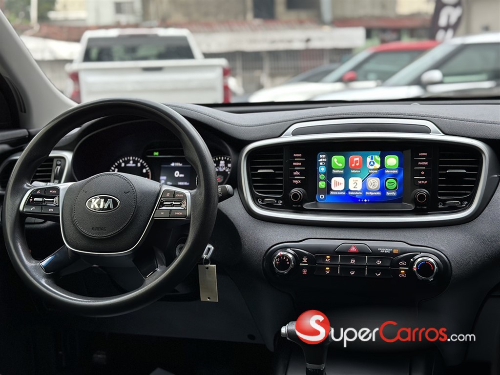 2020 Kia Sorento LX — foto 9 / 12