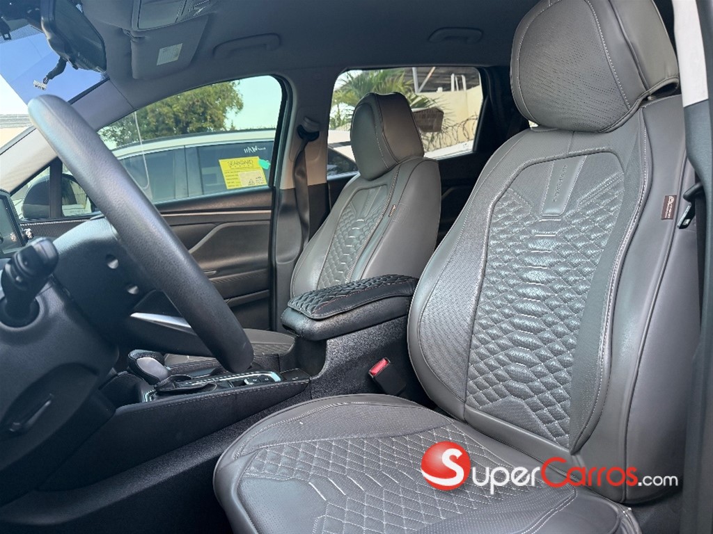 2020 Hyundai Santa Fe SEL — foto 6 / 10