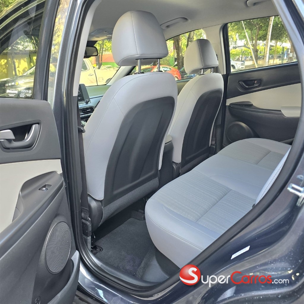 2022 Hyundai KONA SEL — foto 8 / 9