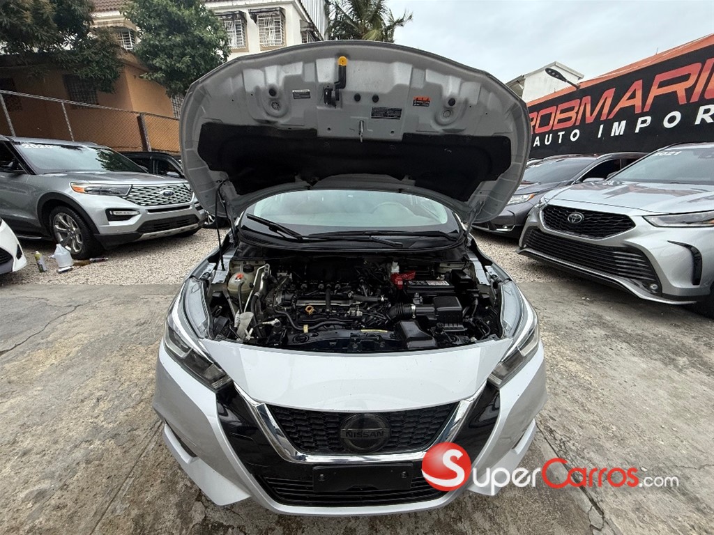2020 Nissan Versa S Plus — foto 9 / 11