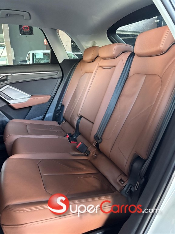 2021 Audi Q3 — foto 8 / 10