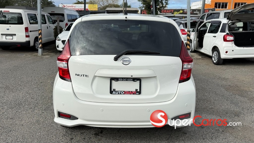2021 Nissan Note — foto 8 / 12