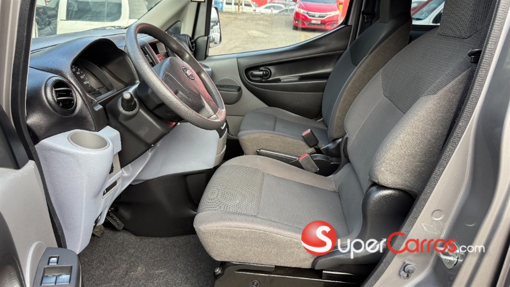 2020 Nissan NV 200 — foto 7 / 12