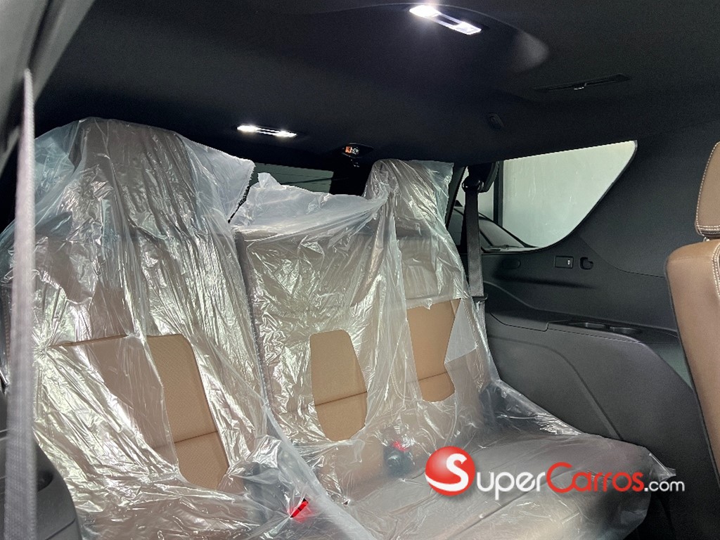 2025 Chevrolet Tahoe Highcountry Duramax — foto 7 / 12
