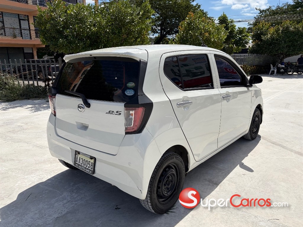 2019 Daihatsu Mira — foto 6 / 8