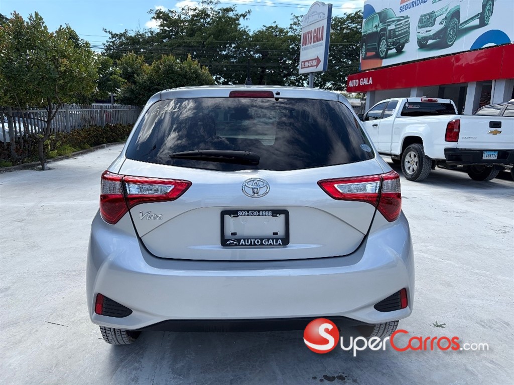 2020 Toyota VITZ — foto 4 / 8