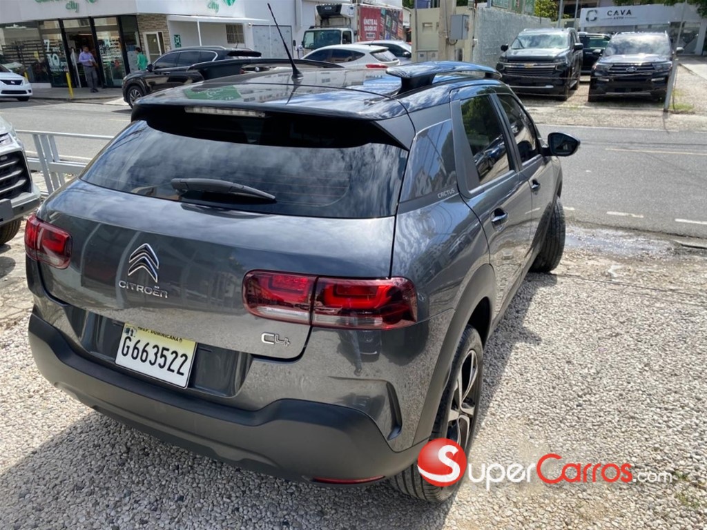 2023 Citroen C-4 Cactus Shine — foto 2 / 12