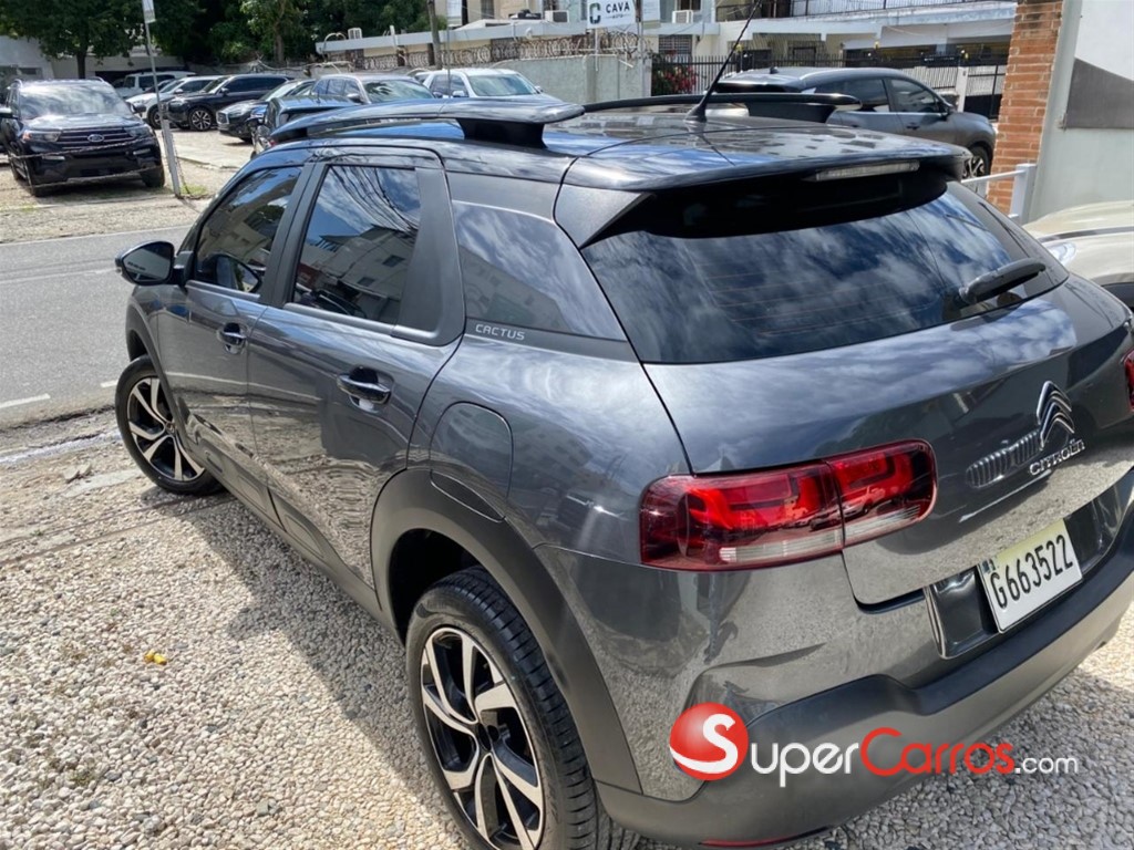 2023 Citroen C-4 Cactus Shine — foto 8 / 12