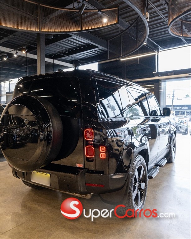 2024 Land Rover Defender 110 SE HYBRID — foto 6 / 12