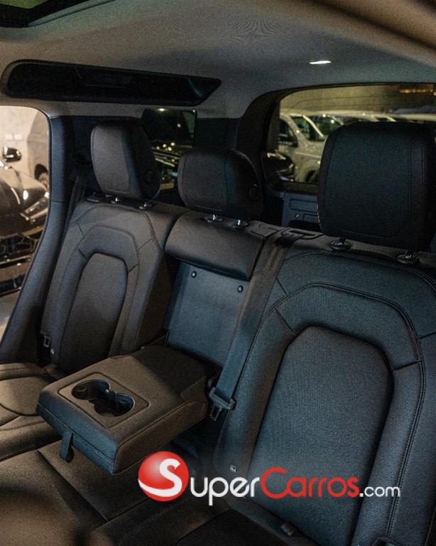 2024 Land Rover Defender 110 SE HYBRID — foto 9 / 12
