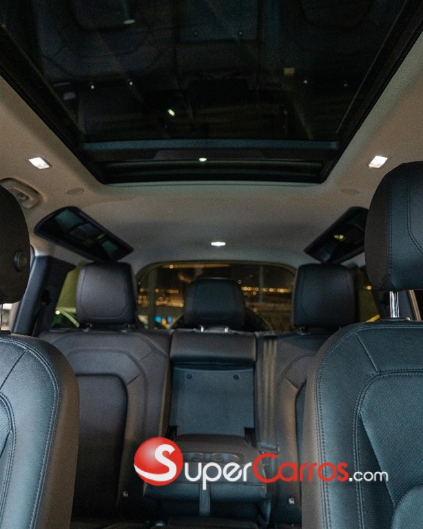 2024 Land Rover Defender 110 SE HYBRID — foto 10 / 12
