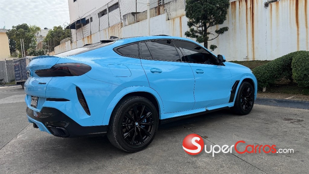 2020 BMW X 6 xDrive40i — foto 10 / 12