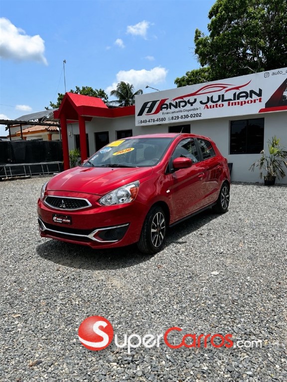 2020 Mitsubishi Motors Mirage ES — foto 2 / 12