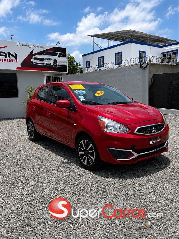 2020 Mitsubishi Motors Mirage ES — foto 3 / 12