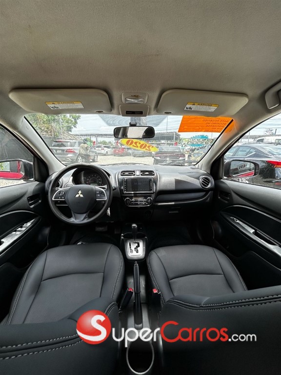 2020 Mitsubishi Motors Mirage ES — foto 10 / 12