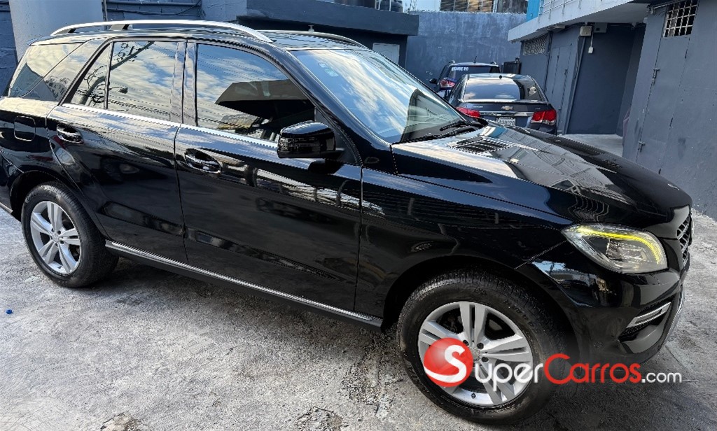 2013 Mercedes-Benz Clase ML 350 4 Matic — foto 2 / 12