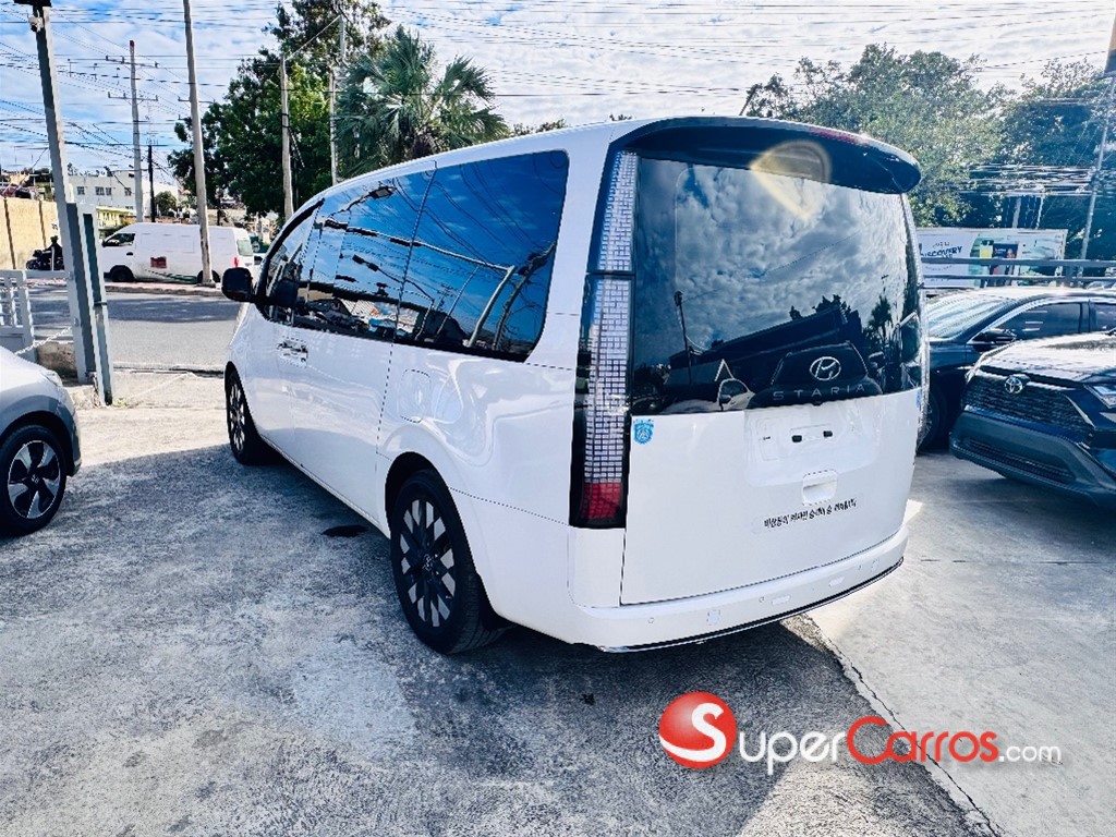 2022 Hyundai Staria — foto 4 / 12