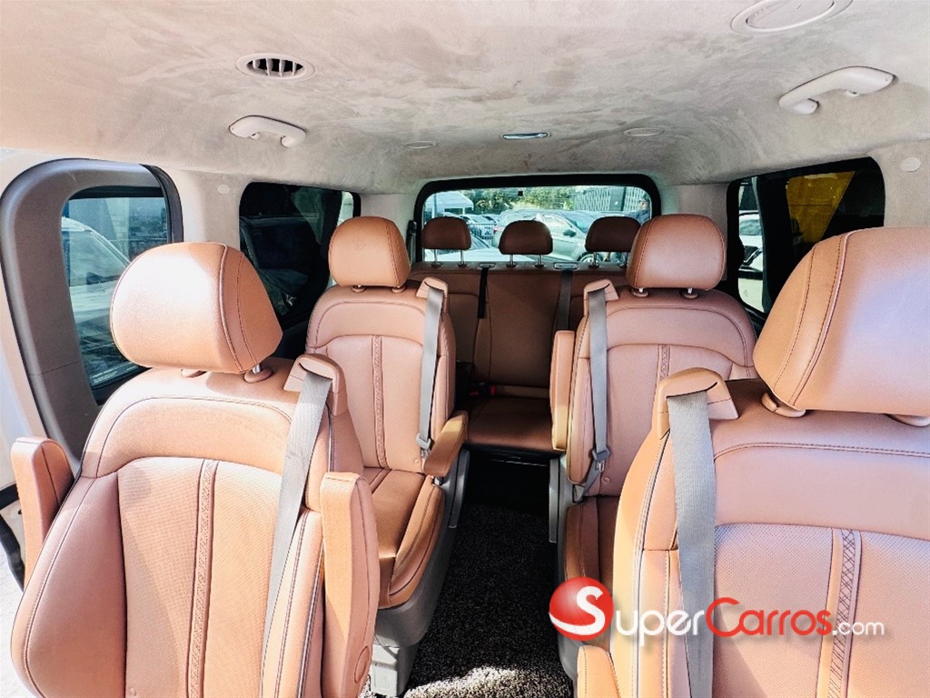 2022 Hyundai Staria — foto 7 / 12