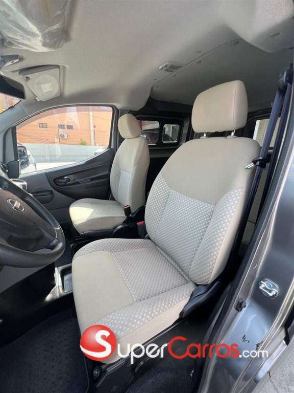 2020 Nissan NV 200 — foto 6 / 12