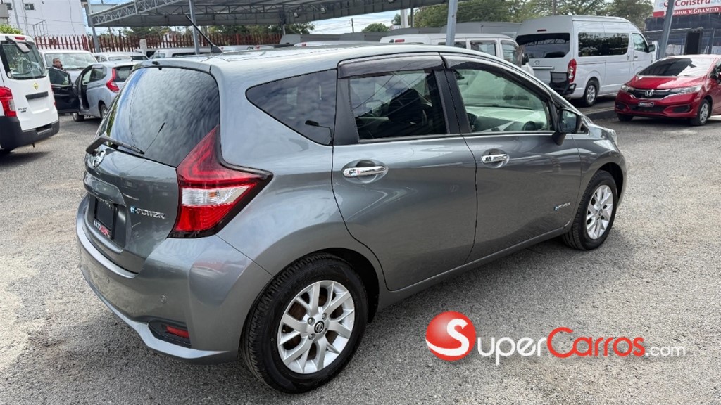 2020 Nissan Note E-Power — foto 10 / 12