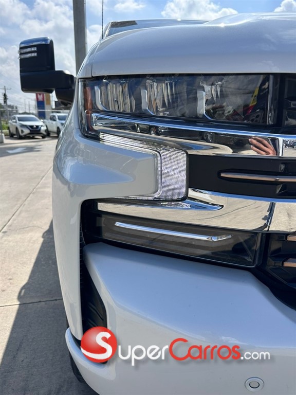 2021 Chevrolet Silverado High Country — foto 3 / 12