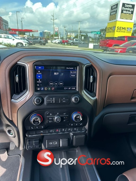 2021 Chevrolet Silverado High Country — foto 11 / 12