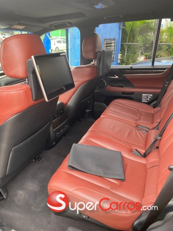 2019 Lexus LX 570 — foto 4 / 7