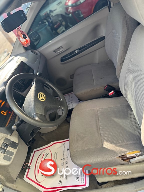 2014 Daihatsu Mira — foto 8 / 10